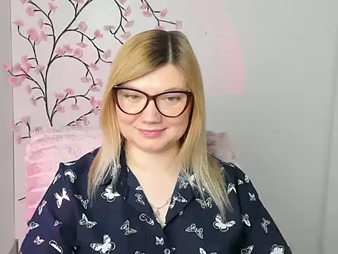 Lola_moree 现场XXX聊天