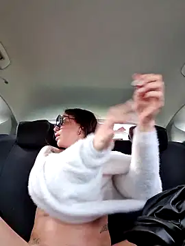 sexy7883 Adlı Modelin Canlı XXX Sohbeti