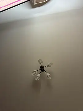 Chat +18 de Poly_Nick ao vivo