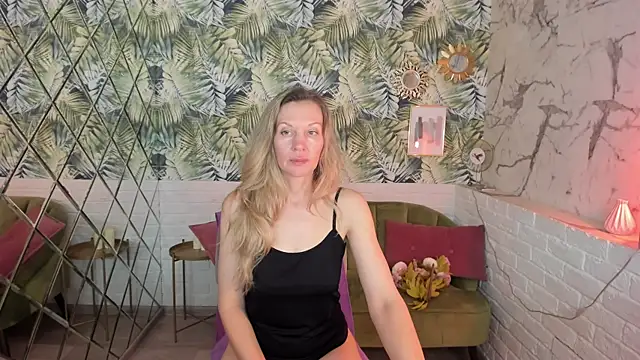 دردشة NancyGrace الجنسية المباشرة