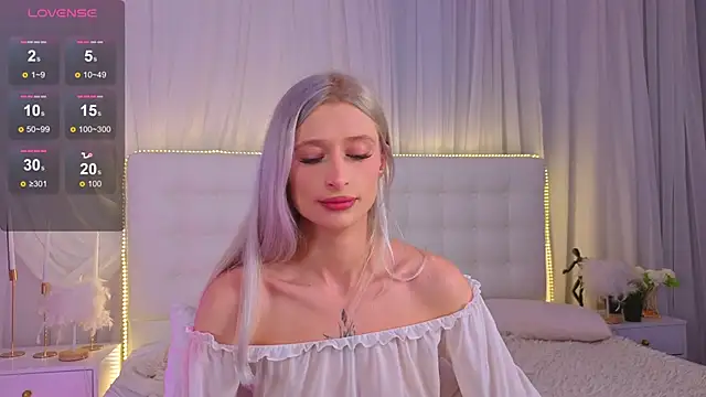 Monica_Leen Chat XXX live