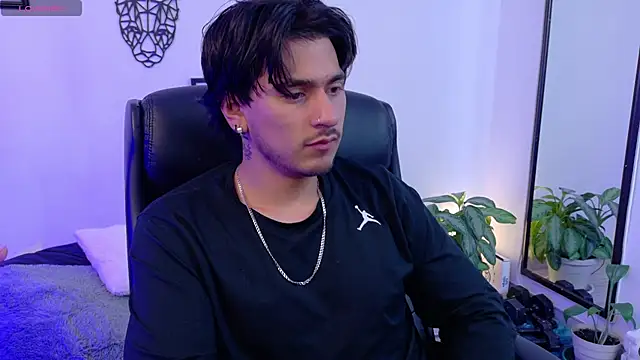 Elian_savoy 在線直播表演