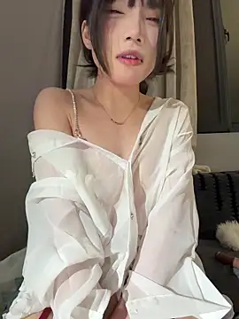 Chat +18 de Yiyi-707 ao vivo