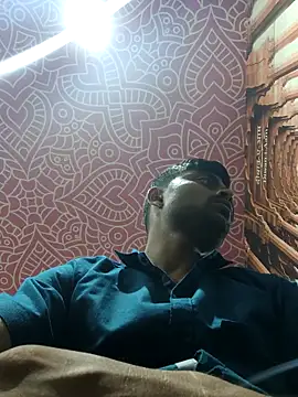 HadDrawers webkamerás műsora