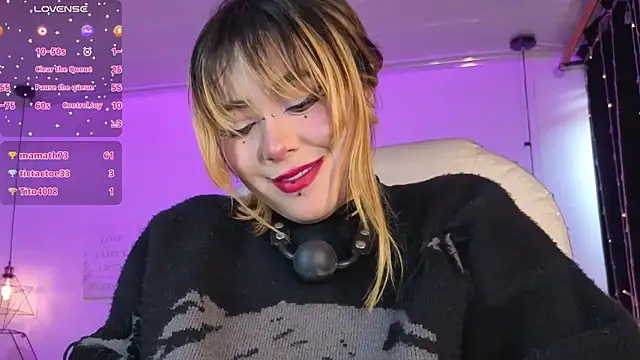 NinaSakura_Eup Adlı Modelin Canlı XXX Sohbeti