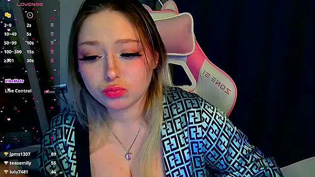 Emiliaaah Obrolan Langsung XXX