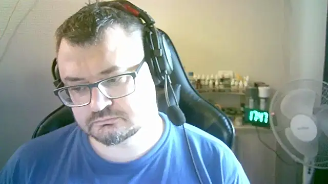 SirAbuser Live XXX Chat