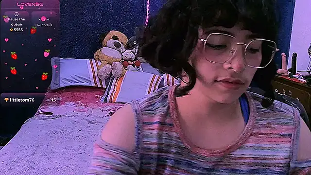 NinaYellow's Live XXX Chat