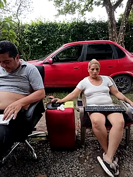 แชท XXX สดของ hotandfierylatinos2023