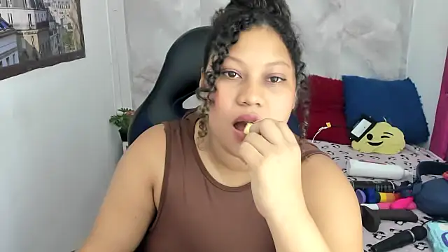 Lunastar02 Live XXX-chat