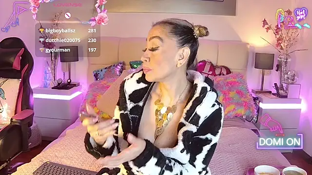 EvelinaGrey's Live XXX Chat