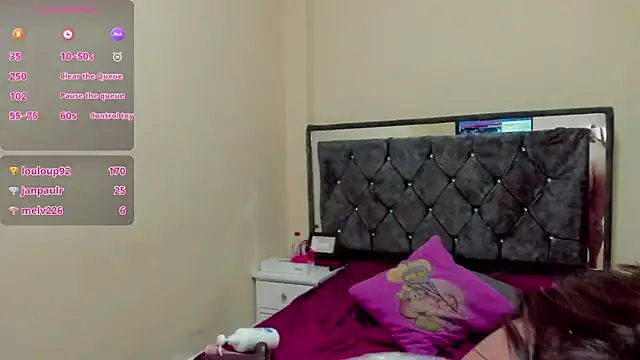 Czat XXX na żywo – scarleth_blonde69