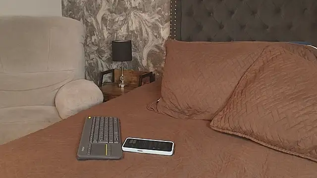 Sienna_brunette 现场XXX聊天