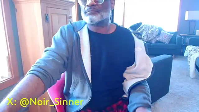 Chat XXX en directo de sinnernoir