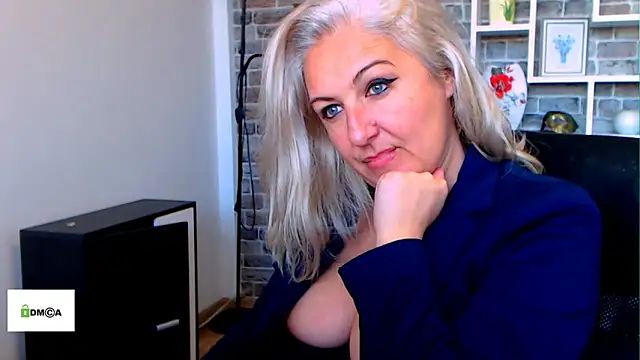 angel_devil_milf's Live XXX Chat