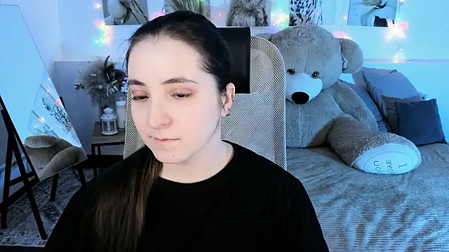 VirtuallVoyant 라이브 XXX 채팅