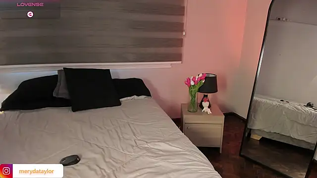 MERIDA_TAYLOR: онлайн-секс-чат