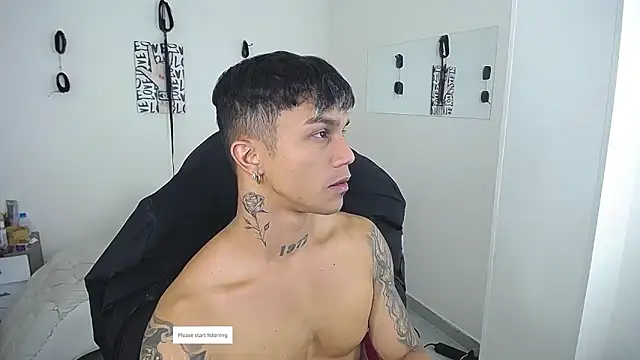 Pokazy przed kamerką – Leonard_Price