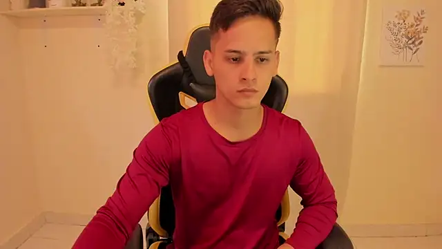 sexy_andres01のウェブカメラショー