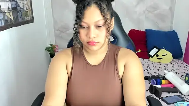 Lunastar02n Live XXX chat