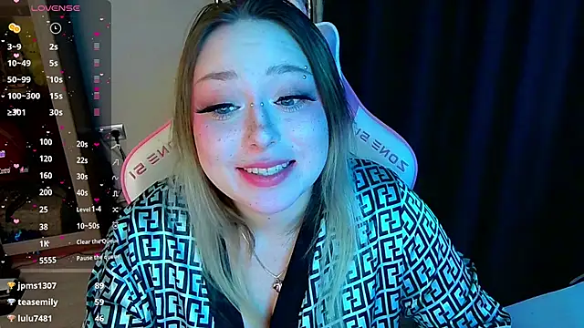 Živý XXX chat Emiliaaah