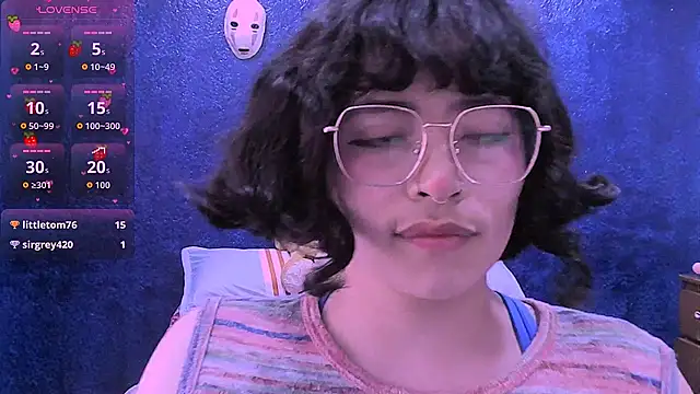 NinaYellow élő XXX-chatje