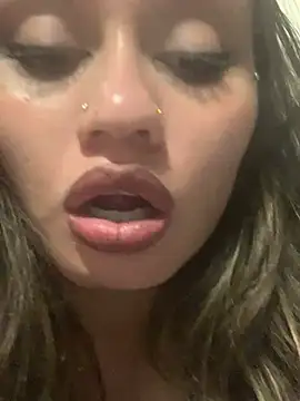 bigtittiegrace webkamerás műsora