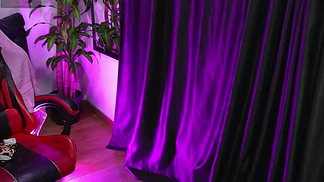 _sharlotte777: απευθείας συνομιλία ΧΧΧ