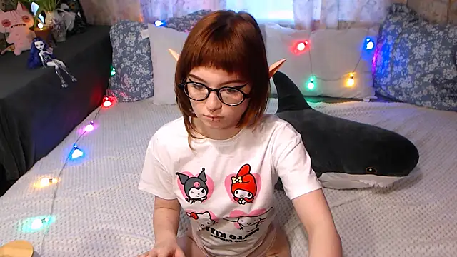 RinaMay18 élő XXX-chatje