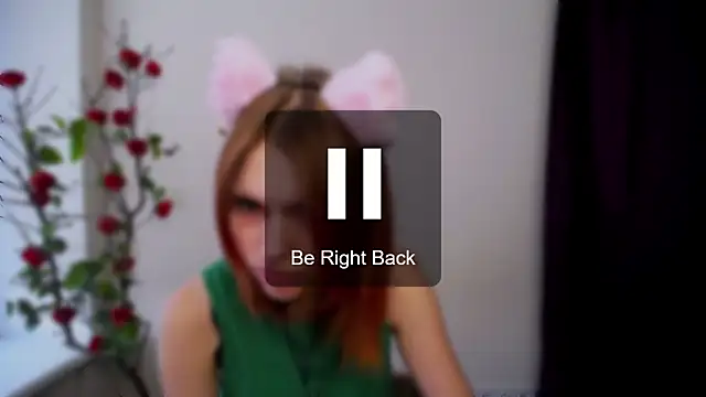 XXX chat uživo modela GuessMe___