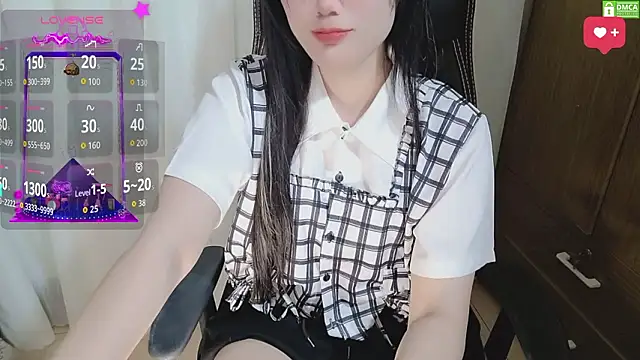 Chatroom XXX en direct de HanaYourlove