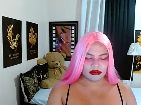 TSbrianaHugeCock Show in webcam