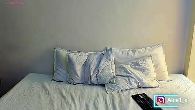 Alice_fox__- Chat XXX in diretta