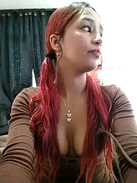 CHLOESHOWのライブXXXチャット