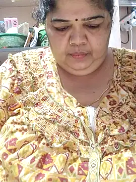 tamilthanushri's Live XXX Chat