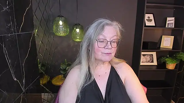 NataliMellow live XXX chat