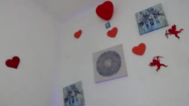 CarolineAikos 现场XXX聊天