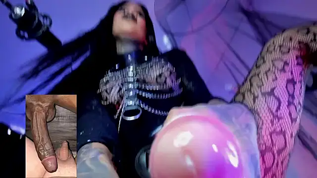 deborah_tatto's Live XXX Chat