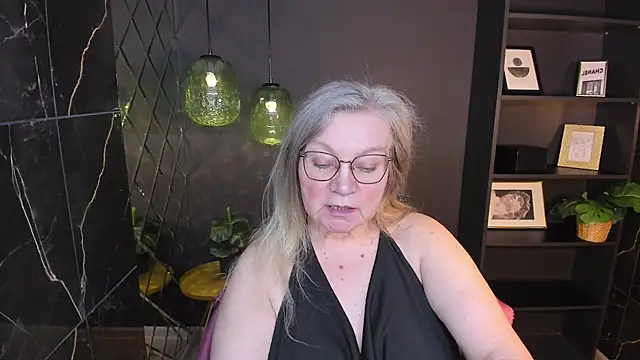 NataliMellow's Live XXX Chat