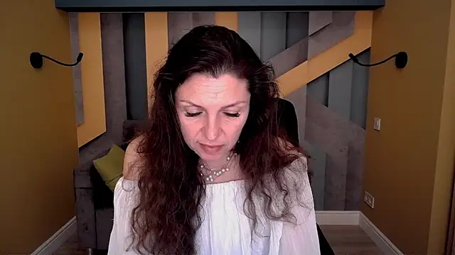 EllaLong Chat XXX live