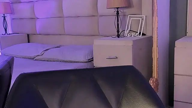 CarolineFyre Live XXX Chat