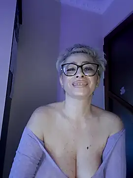 XXX chat uživo modela LunaBlaise