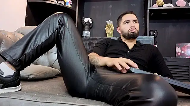 Chatroom XXX en direct de matteosantos