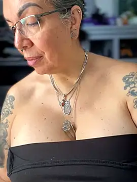 dieseldame1313 – Live XXX-chat