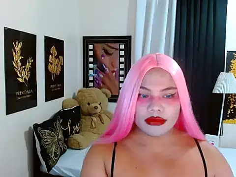 TSbrianaHugeCock's Webcam Show