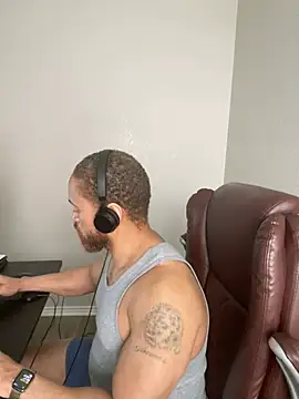 Fathero1time: онлайн-секс-чат