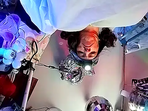 gurlnips live XXX chat