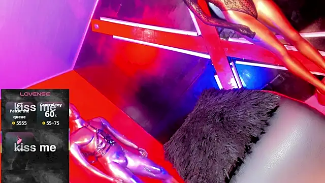 emelly_horny_'s Webcam Show