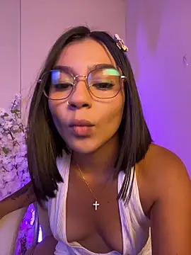 AlyssaRayn Live XXX chat