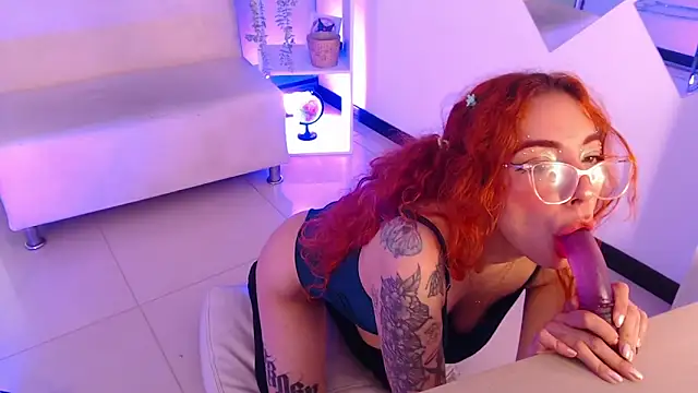 Živý XXX chat mere_in_redd